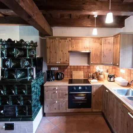 Extra Large House With Big Garden, Sauna Holiday home