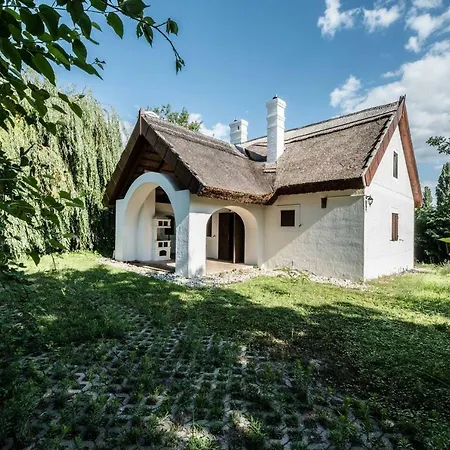Holiday home Extra Large House With Big Garden, Sauna Szigliget